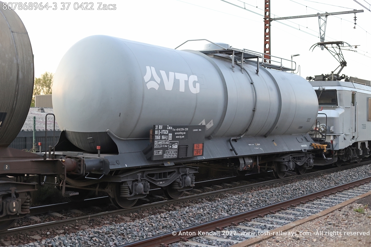807868964-3_37 0422 Zacs.JPG